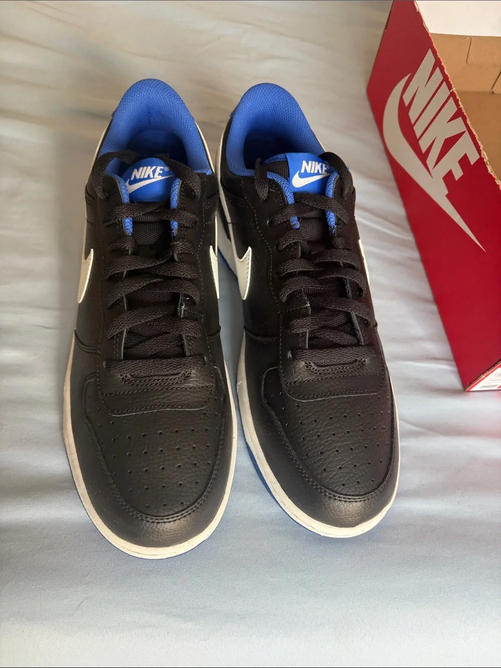 BIG NIKE LOW Men’s 10.5